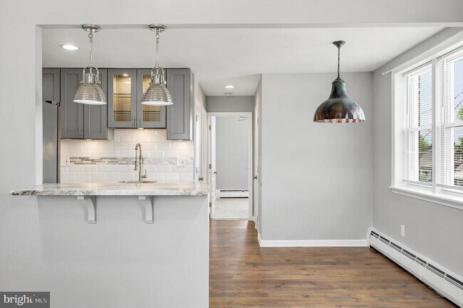 Foto del edificio - 7947 Ferndale St