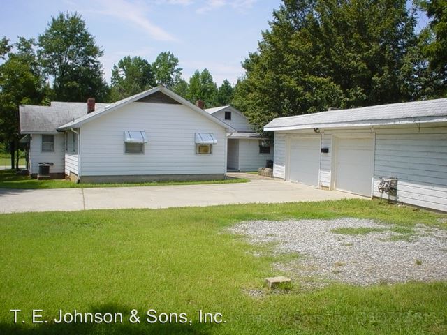 Building Photo - 3345 Old Salisbury Rd