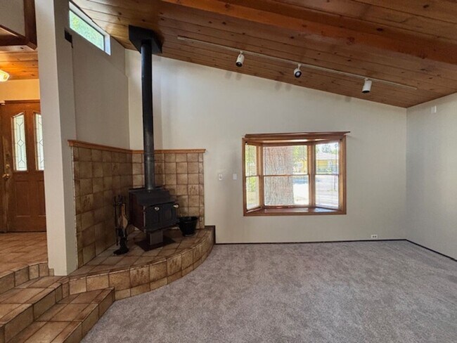 Foto del edificio - Colusa 3 Bedroom Home Available