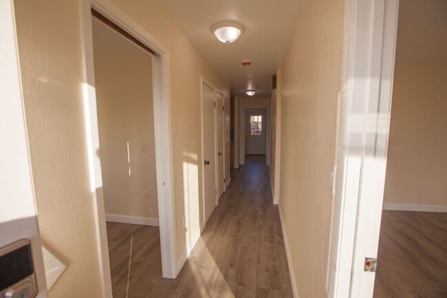 Foto del edificio - 165-167 Miriam St