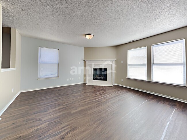 Foto del edificio - 6887 Merritt Ridge Way