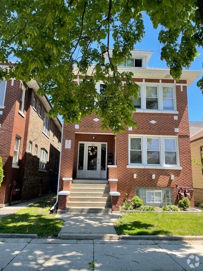 Building Photo - 7119 S Artesian Ave