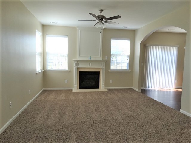 Foto del edificio - 10810 Traders Ct