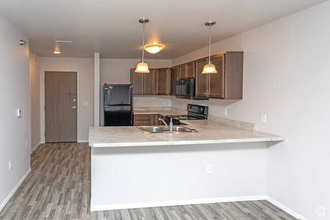 Interior Photo - Sawyer Pointe