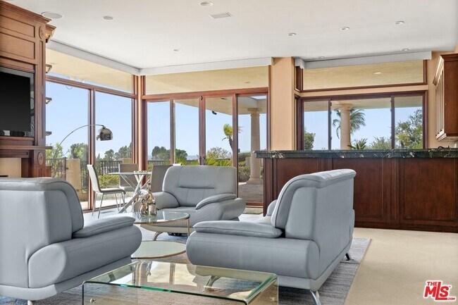 Foto del edificio - 1915 Carla Ridge