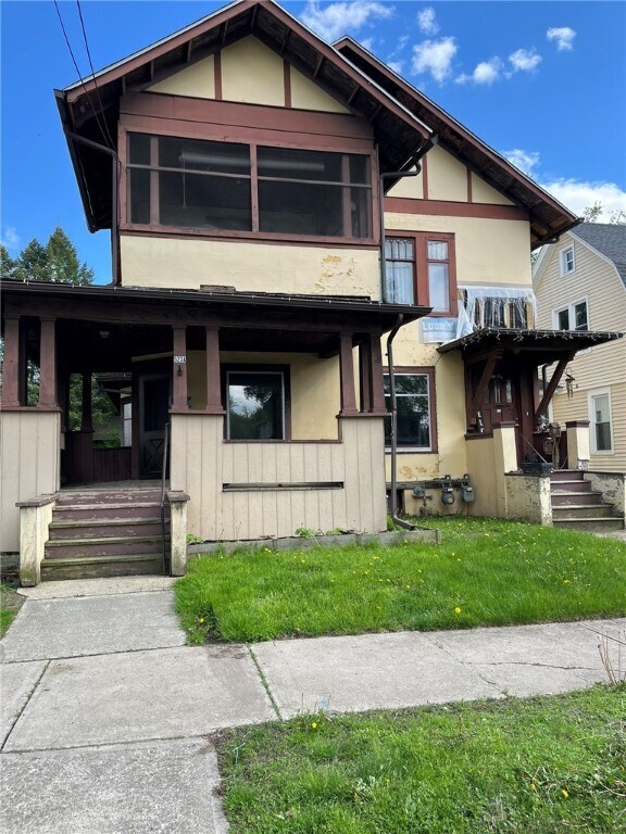 Foto principal - 523 W 1st St