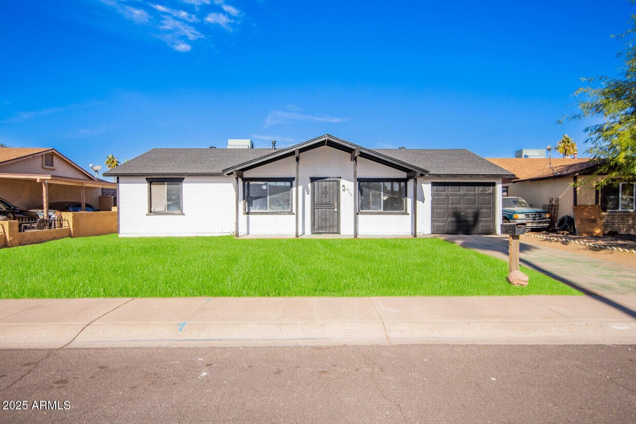 Foto principal - 5948 W Holly St