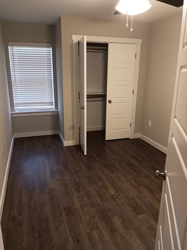 Foto del edificio - 3300 Robin Ln