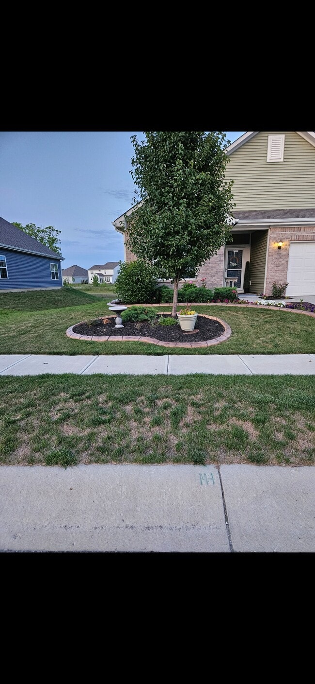 Foto del edificio - 5279 Tanglewood Ln