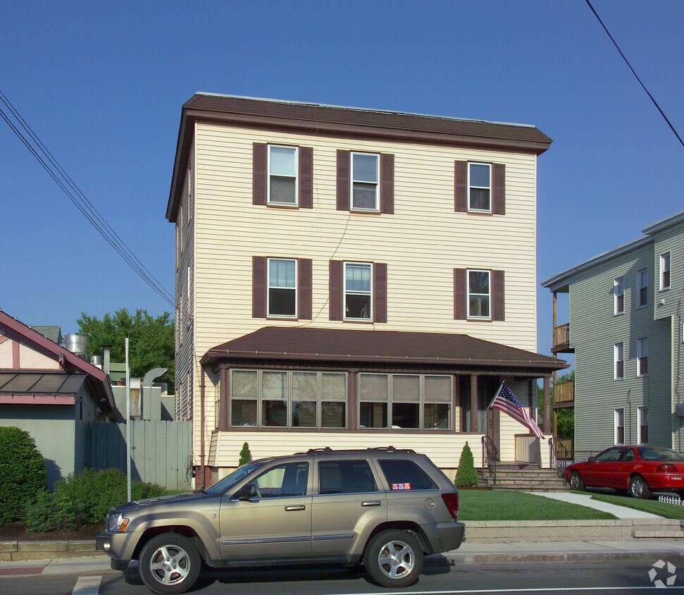 Building Photo - 709-711 Grattan St