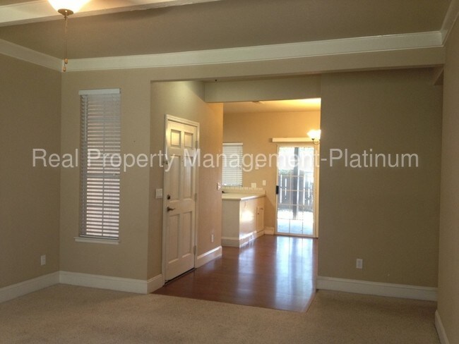 Foto del edificio - 8147 N Cedar Ave