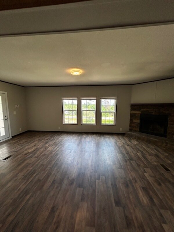 Foto del edificio - 216 Straightaway Ln