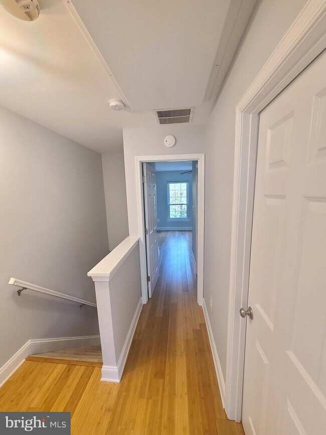Foto del edificio - 2127 Derby Ridge Ln