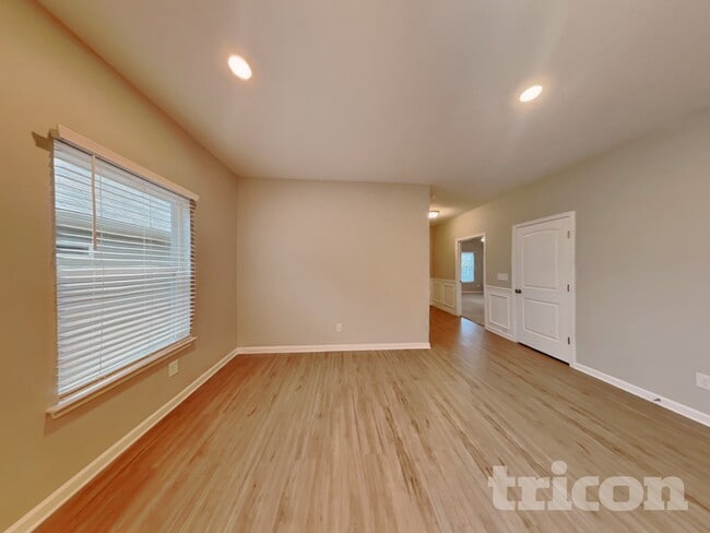 Foto del edificio - 2330 Countess Alley