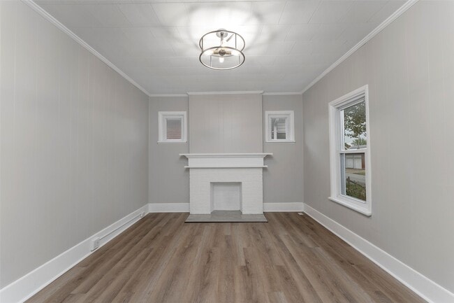 Building Photo - 3711 Oak Hill Ave