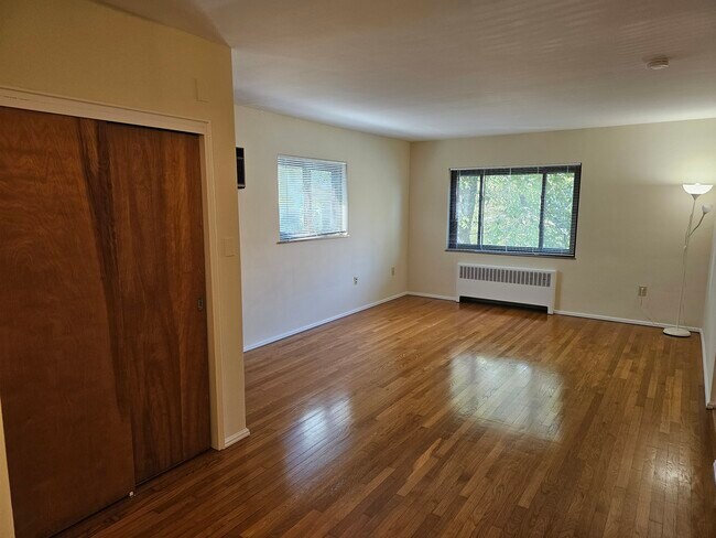 Foto del edificio - 545 Howell Ave