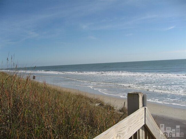 Building Photo - 2000 New River Inlet Rd