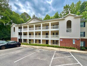 Building Photo - 2801 Trailwood Pines Ln