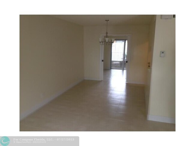 Foto del edificio - 11610 NW 35th Ct