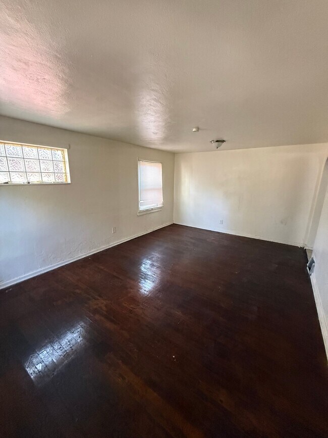 Foto del edificio - 5662 Maffitt Ave