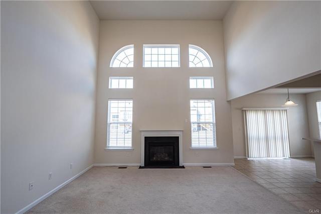 Building Photo - 693 Mulberry Dr