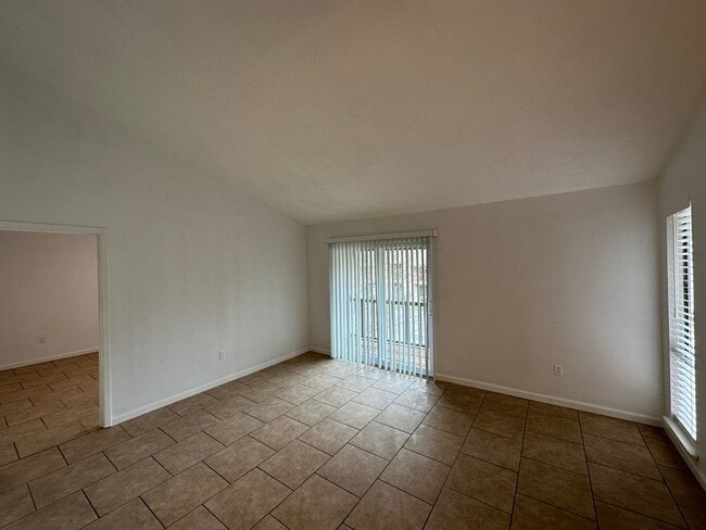 Foto del edificio - Condominium in Greenbrier! Near University of Memphis!
