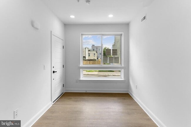 Building Photo - 2156 N 9th St