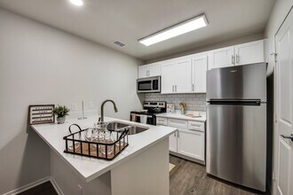 Horizons at Sunridge Kitchen - Horizons at Sunridge