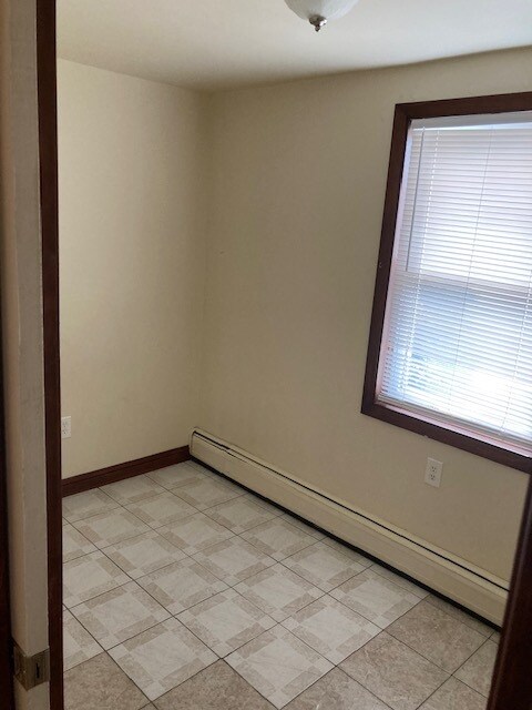Building Photo - 3605 N Osceola Ave