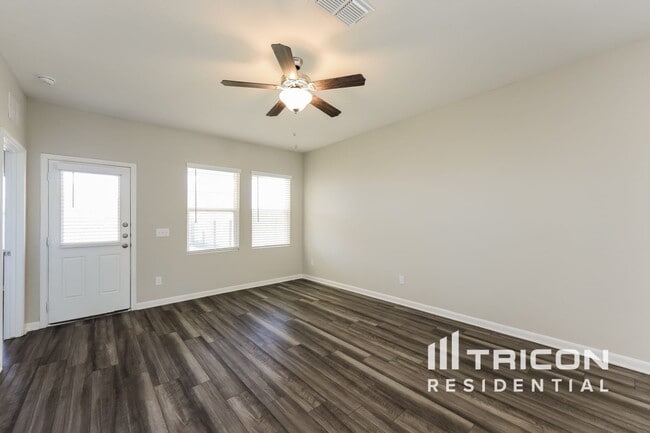 Building Photo - 7439 Boa Holw
