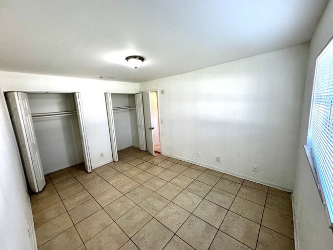 Foto del edificio - 5313 NW 23rd St