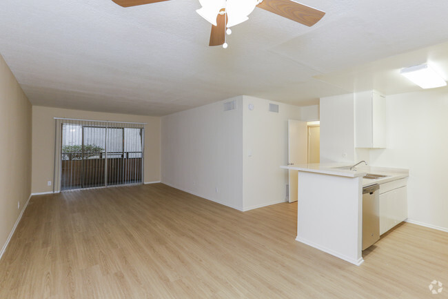 1HAB, 1BA - 725 ft² - n.º 164 - Pacific Pointe Apartments