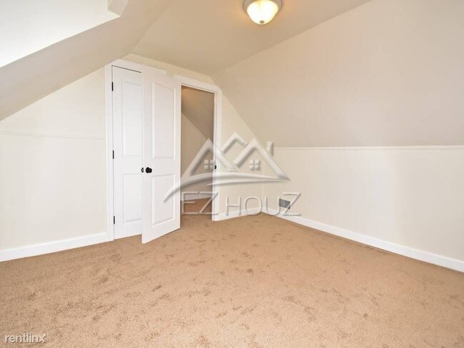 Foto del edificio - 5401 Todd Ave