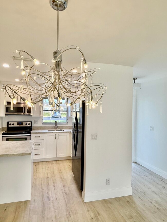 Foto del edificio - 2630 Emory Dr W