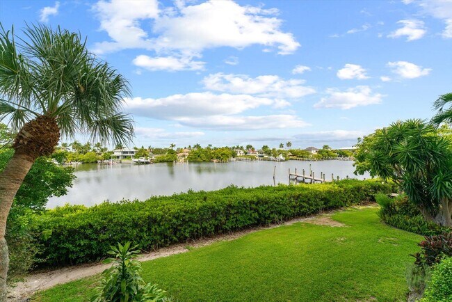 Foto del edificio - 3545 S Ocean Blvd