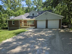 Building Photo - 3231 Alpine Pl