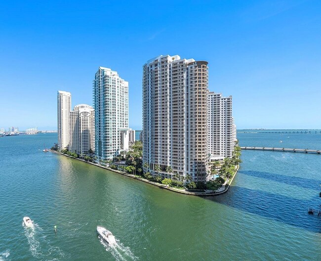 Foto del edificio - 300 Biscayne Boulevard Way