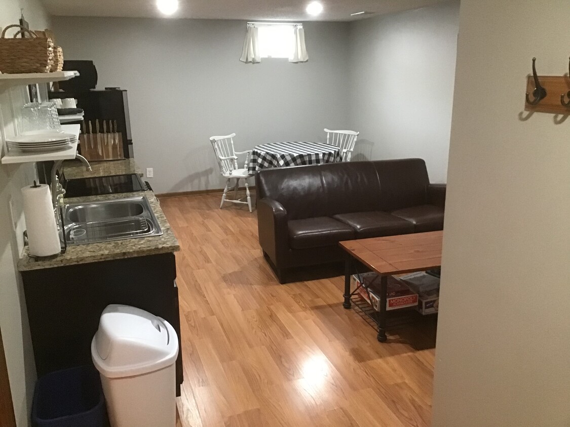 Great Living Area - 1616 E 51st St