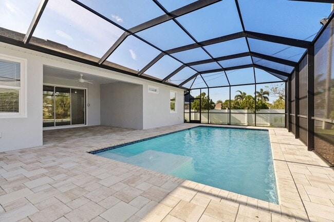 Foto del edificio - 4006 SW 26th Ct