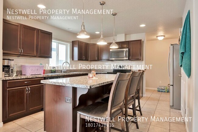 Building Photo - Incredibe 4-bed Home in South Salt Lake