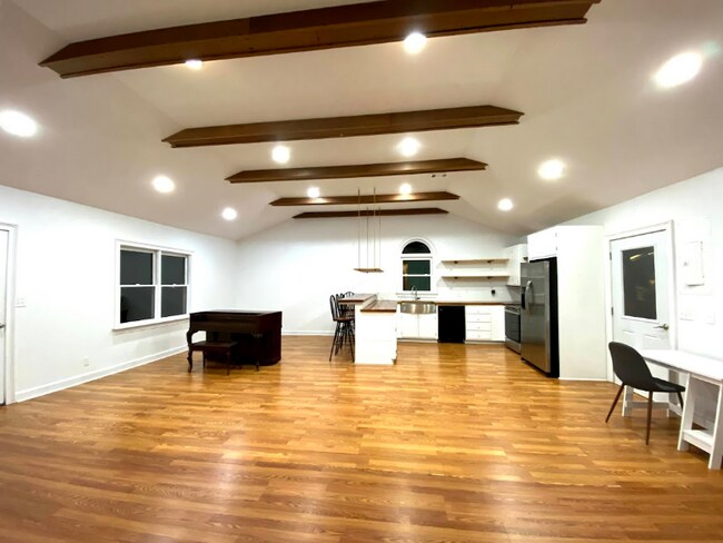 Building Photo - 1323 GA-111