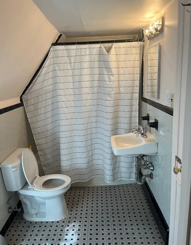 Foto del edificio - 116 Summit Ave