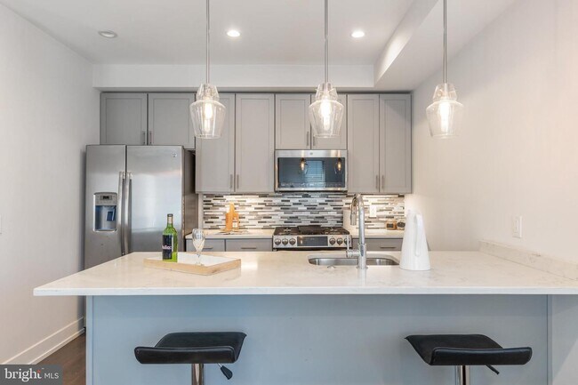 Foto del edificio - 2563 Grays Ferry Ave