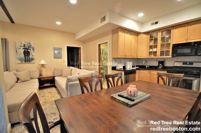 Foto del edificio - 1031 Tremont St