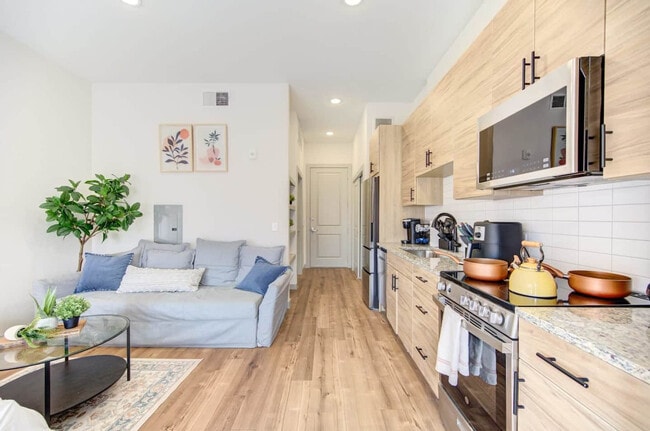 Foto del edificio - 1111 Shepherd Dr