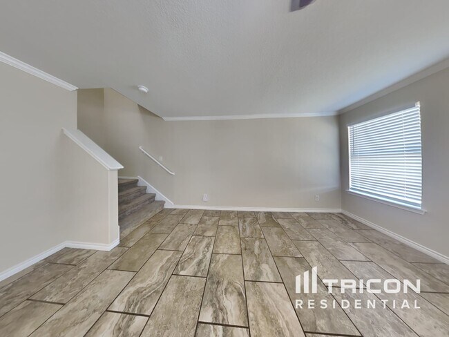 Building Photo - 2714 Moonrock