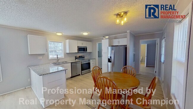 Foto del edificio - 2 BD/2 BA Home w/Open Main Living Area and Split Bedrooms