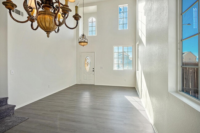 Building Photo - 39901 Penina Way