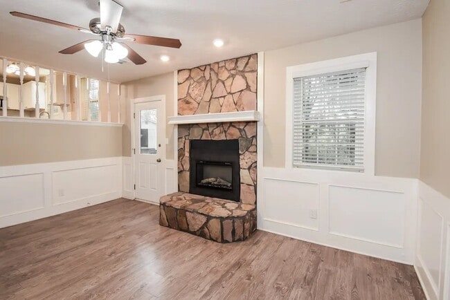 Building Photo - 1544 Haynes Ct SW