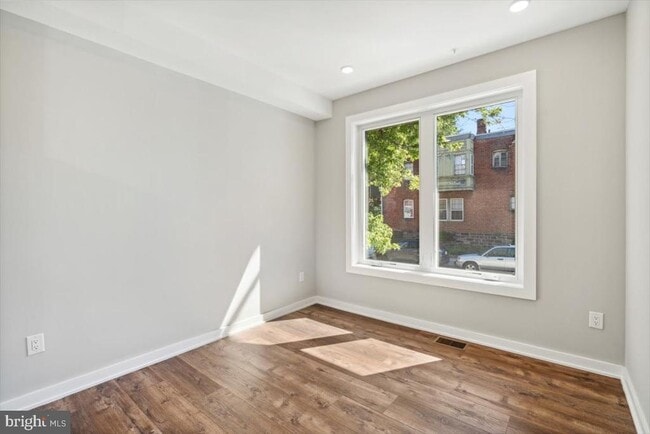 Building Photo - 3801 Hamilton St